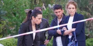 Vasto, 21enne muore davanti al garage di casa. Sul corpo ferite da arma da taglio. Mercoledì l’autopsia