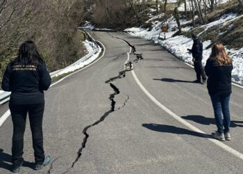 Castiglione Messer Marino circondato dalle frane: bloccati quattro accessi al paese