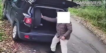 Lancia pneumatici nella scarpata, incivile “beccato” dalle fototrappole e multato