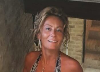 Auguri, Monica, per i tuoi meravigliosi 50 anni!