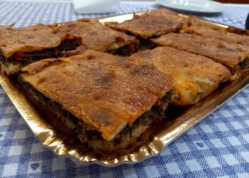 L’Accademia italiana della cucina celebra la pizza con il luppolo selvatico di Gissi