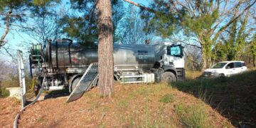 Emergenza idrica, 9 le autobotti in funzione. Adduttrice, «Nel fine settimana acqua ai primi comuni»