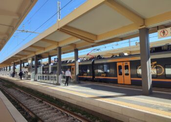 Frana di Petacciato, la ferrovia si ferma a Vasto: per Termoli solo bus sostitutivi