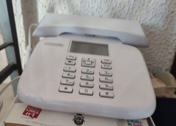 Ha 102 anni e vive sola: senza telefono da oltre dieci giorni, l’appello dei familiari