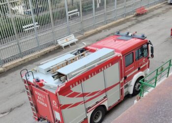 Paura al carcere di Vasto: frigo in fiamme nella mensa agenti, scatta l’evacuazione