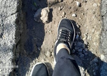 I crateri di via Difenza tra residenti preoccupati, B&B e attività produttive