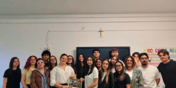 “Se tu fossi Elena” premiato al Concorso internazionale di teatro e docufilm per le scuole