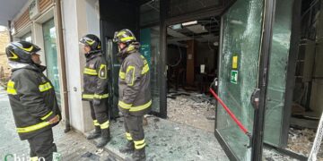 Porta sempre aperta ai banditi in trasferta: la lunga scia dei bancomat fatti esplodere