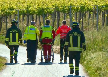 Ultraleggero caduto, indaga la procura: si ipotizza l’urto con un cavo