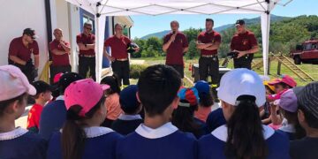 Una mattinata con i vigili del fuoco per i bambini della scuola di Guilmi