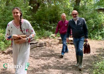 Famiglia nel bosco, Pillon: «No ad affidamento e adozione. Abbassare la pressione mediatica»