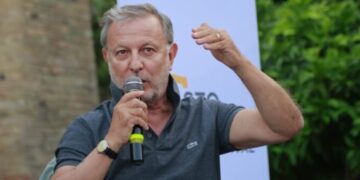 Piroso e il libro sul padre: «Aveva un mare dentro, avrei dovuto parlargli di più»