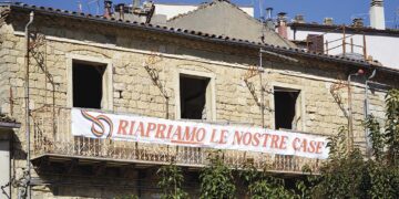 Popolazione dimezzata in 32 anni nell’Alto Vastese, il grido d’allarme Caritas contro l’immobilismo