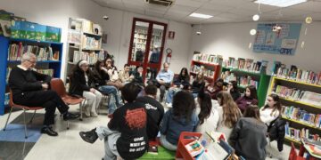 Dai liceali alle medie, il piacere della lettura: concluso il progetto “Topi da biblioteca”