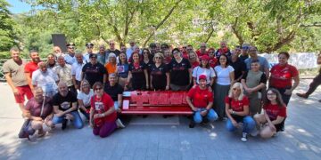 «No alla violenza, sì all’amore», a San Buono inaugurata la panchina rossa