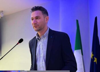 Temperature sempre più alte, Uil: «Tutelare anche le fabbriche e gli altri settori lavorativi»