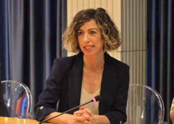 Discriminazioni e violenze di genere, il centrosinistra: «Subito la legge regionale»