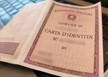 Carte d’identità cartacee, il passo indietro: restano valide anche dopo il 3 agosto