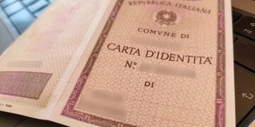 Carte d’identità cartacee, il passo indietro: restano valide anche dopo il 3 agosto
