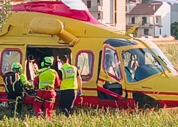 Bambina cade da balcone a San Salvo, soccorsa da eliambulanza