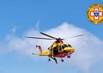 Malore durante l’escursione, 54enne di Vasto soccorso con l’elicottero sulla Maiella