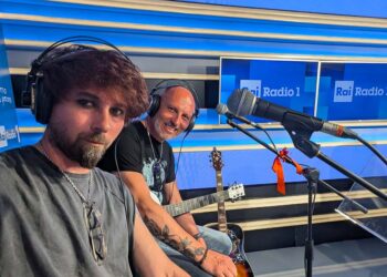 Il cantautore vastese Ianez ospite di Rai Radio 1 a “La nota del giorno dopo” con John Vignola