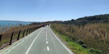 Una passeggiata lungo la costa per costituire il nuovo Comitato per la tutela del territorio