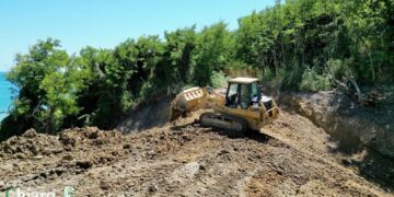 Riparata la Via Verde: colmata la voragine, «riapertura entro fine mese»