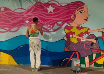Il mare e i simboli di Casalbordino diventano murales e danno il benvenuto alla marina