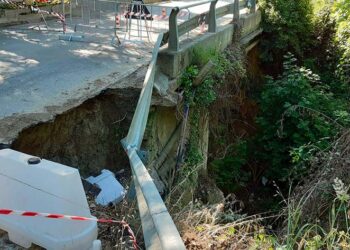 Cede la strada, chiuso il ponte sul Feltrino tra Lanciano e Frisa