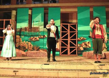 L’Elisir d’amore di Donizetti conquista piazza San Vitale, «In scena tanti giovani talenti»