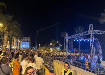 Ferroluglio: Vasto Marina balla per due sere, il 16 luglio i fuochi d’artificio sul mare