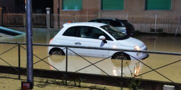 «Intercettare l’acqua a monte per portarla a Fosso Marino per evitare l’allagamento della SS16»