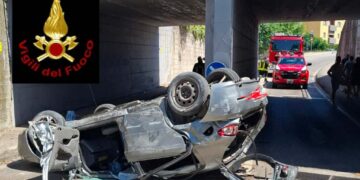 Auto si ribalta in contrada Stazione, due feriti a San Salvo, interviene l’eliambulanza