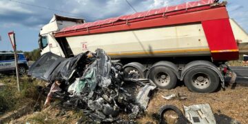 Tragico scontro auto-camion sulla SS16, muore 38enne residente a San Salvo