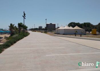 Stalli di sosta riservati ai lidi: nuovo lungomare vietato anche al carico-scarico merci