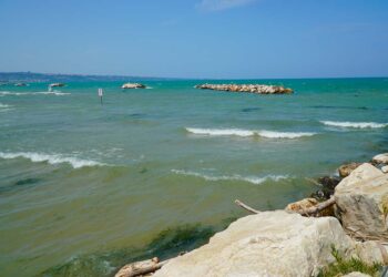 Donna annega a San Salvo Marina, disposta l’autopsia