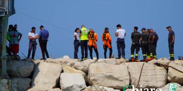 Donna sansalvese annega a San Salvo Marina, concluse le difficili operazioni di recupero