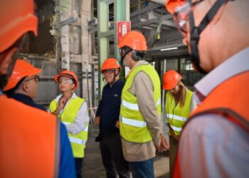L’intervento al cuore produttivo della Pilkington: via alla demolizione e ricostruzione del float