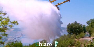 Pomeriggio di fuoco a Casalbordino, lanci dal canadair, ferito un pompiere