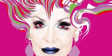 Da “Kobra” a “Splendido Splendente”: Donatella Rettore in concerto a Vasto Marina il 7 agosto