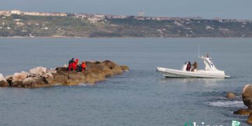 Correnti pericolose a San Salvo Marina, l’ordinanza della guardia costiera disponeva boe e cartelli