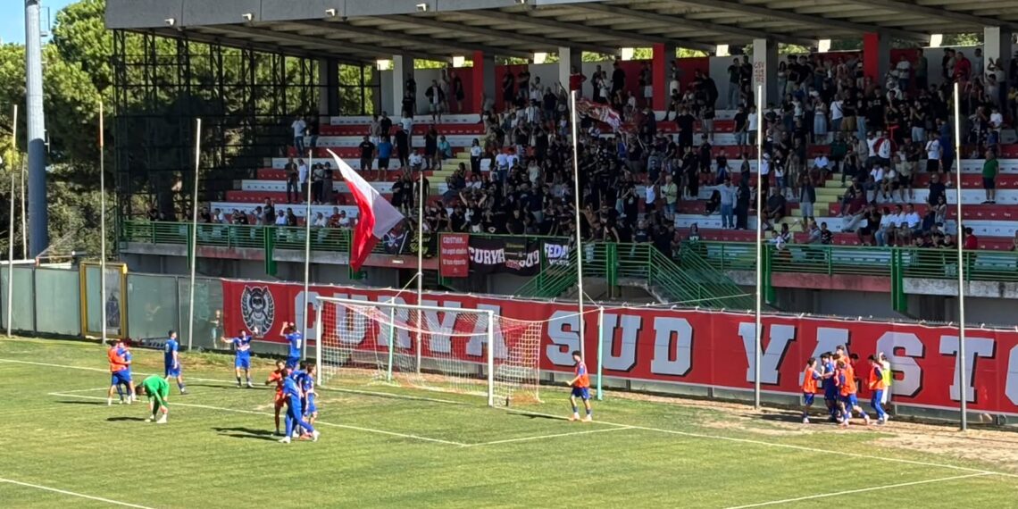 Finizio si prende 100 secondi ed accende l’Aragona: la Pro Vasto batte anche la Fucense ed è prima